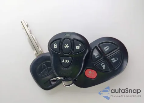 2012 Toyota Sienna Le 7 Passenger из США, поврежденный, VIN 5TDJK3DC4CS031306